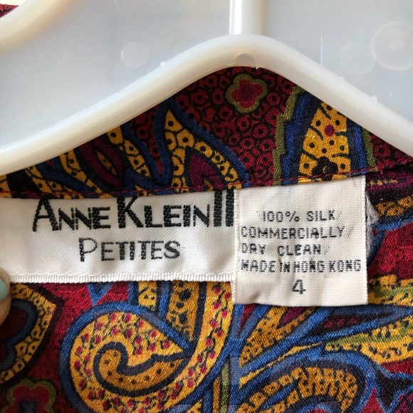 Fun patterned short sleeved button down! - Picture 4 of 6